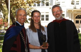 Ria ontvangt de Albert Schweitzer Award